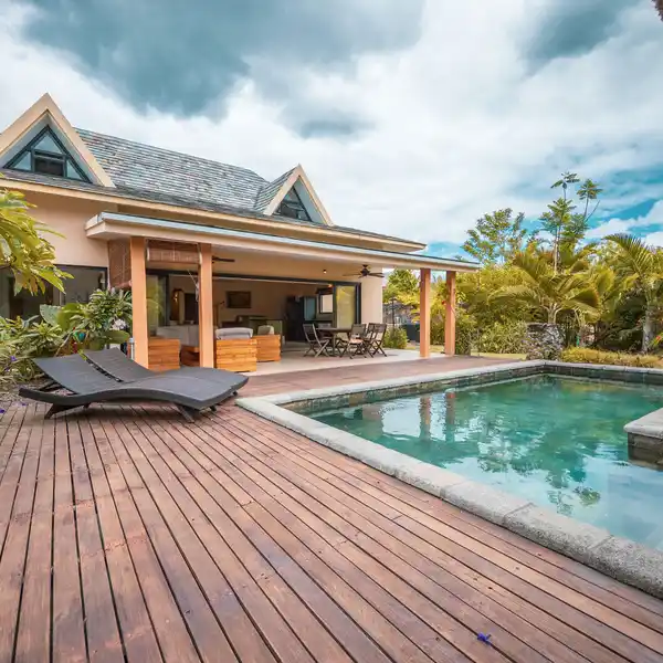 EXQUISITE BALINESE-STYLE VILLA