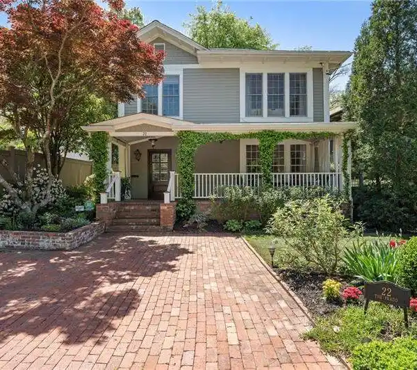 LIGHT-FILLED MIDTOWN HOME NEAR PARKS