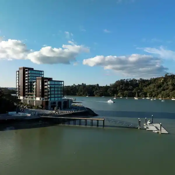 WATERFRONT LUXURY LIVING AT CATALINA BAY