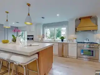 Modern Luxury Home with Spacious Open Layout