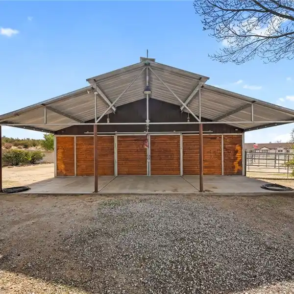 RANCH ESTATE IN ANZA