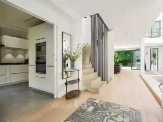 Beautifully Appointed Newer Property