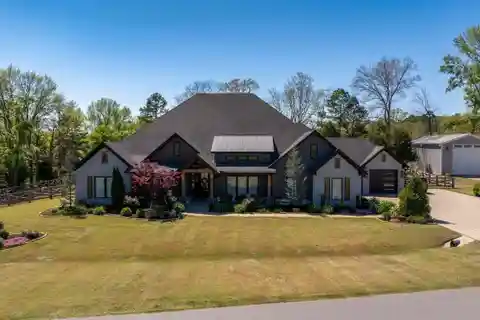 Gorgeous Home in a Gated Subdivision
