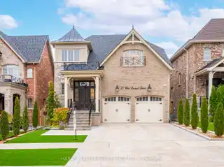 Exceptional Residence Set on a Beautiful Ravine Lot