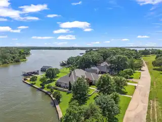 Exceptional Waterfront Offering