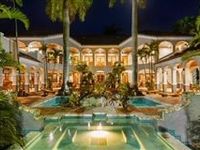 VILLA LAS PALMAS - A RESORT-LEVEL SANCTUARY