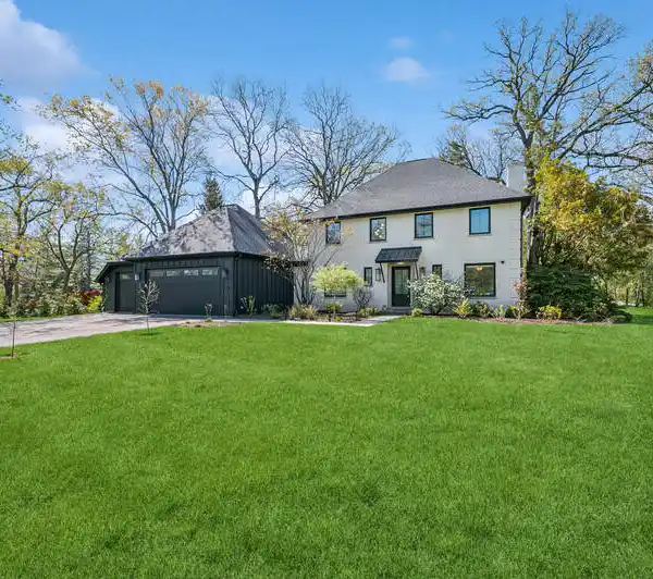 EXPANDED GLENVIEW ESTATE WITH MODERN GOURMET DESIGN