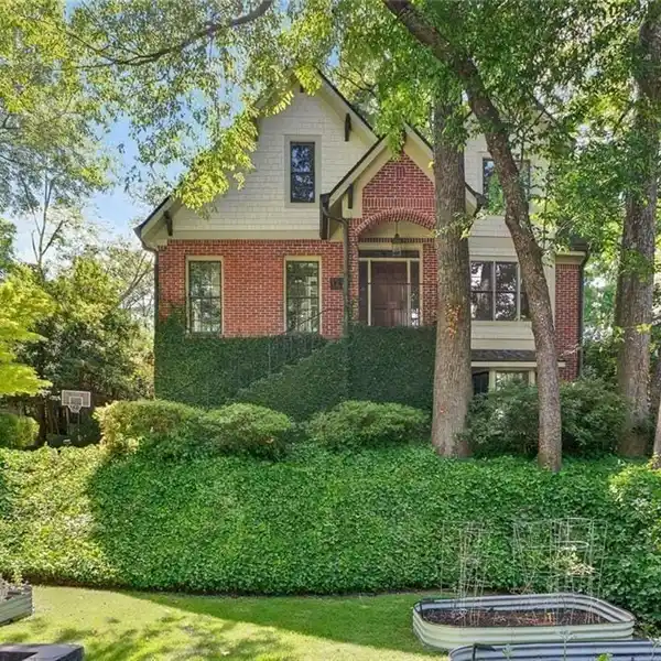 CHARMING DOWNTOWN DECATUR HOME