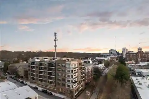 Midrise Penthouse Condo in a Coveted Neighborhood