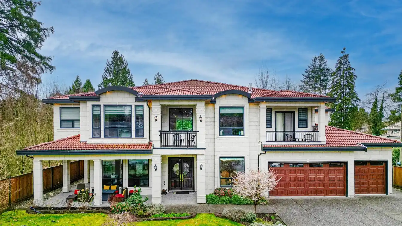 Impressive Home in West Maple Ridge