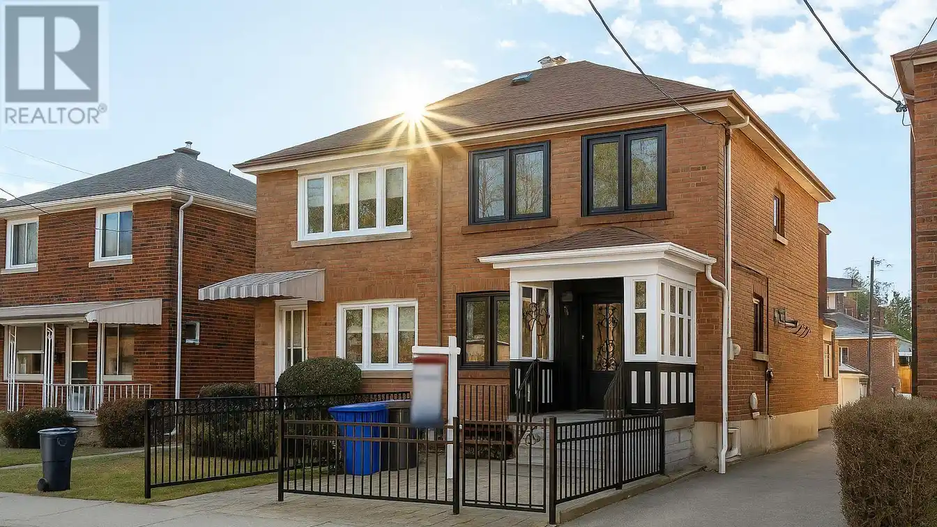Exceptional Residence in Leslieville