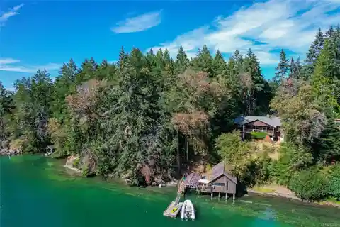 Upgraded Home on Southey Bay