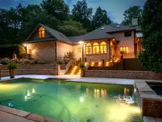 72 Cool Springs Rd