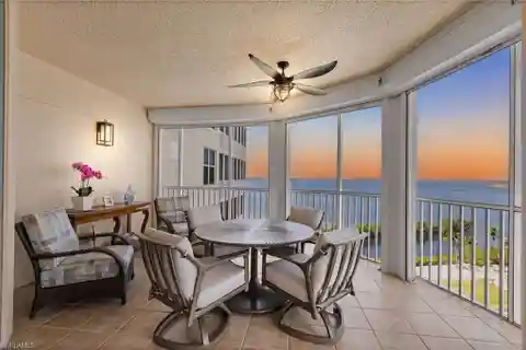 Rare Danbury End-Unit with Breathtaking Views