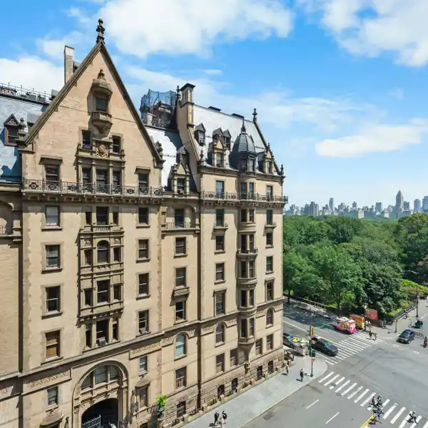 ELEGANT CLASSIC SIX IN THE MAJESTIC ON CENTRAL PARK WEST