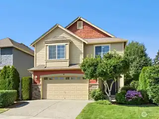 Gorgeous Home in a Prime Neighborhood