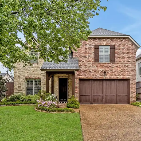CHARMING HOME WITH A THOUGHTFUL LAYOUT