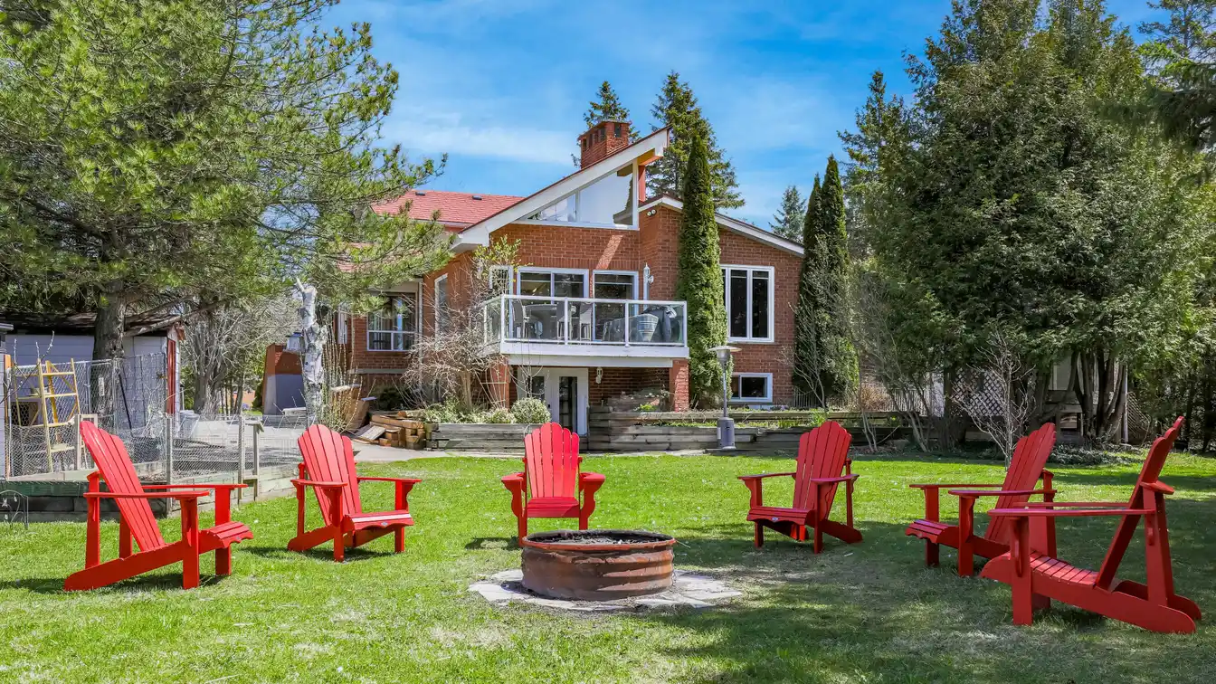 Impressive Lakefront Home