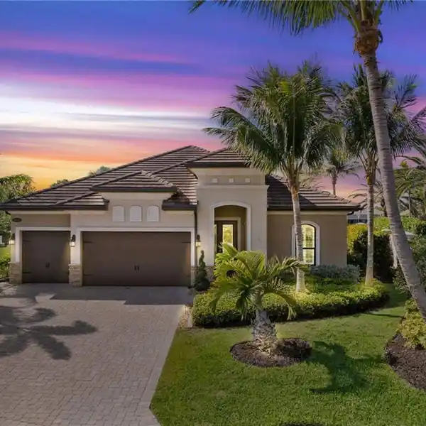 GULF-ACCESS WATERFRONT HOME IN SAVONA BAY