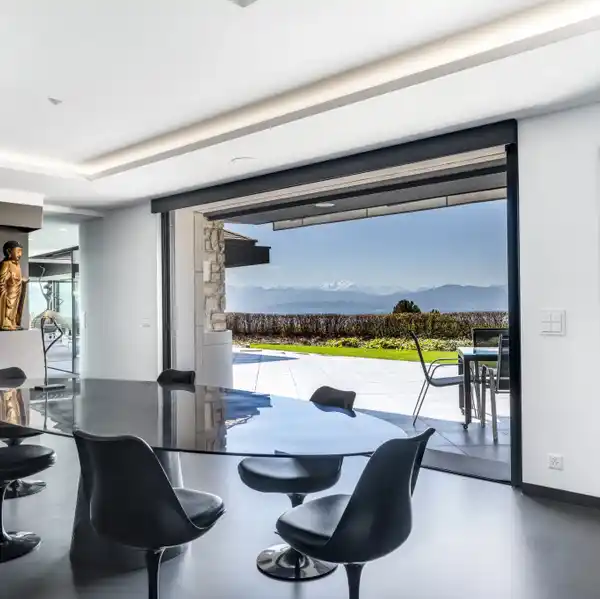 EXCEPTIONAL PROPERTY IN A SERENE SETTING