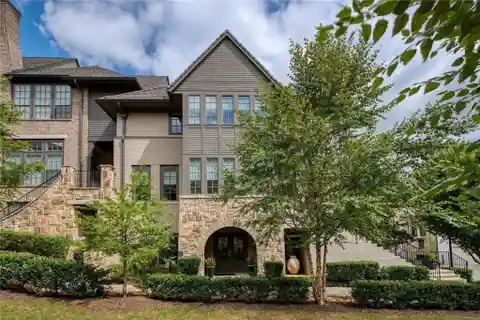 Luxury and Location in Sought-After Ashton Woods