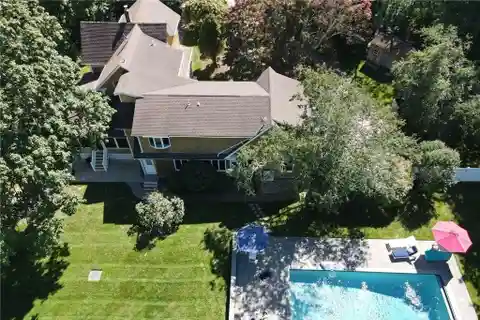 Gorgeous Home and Setting