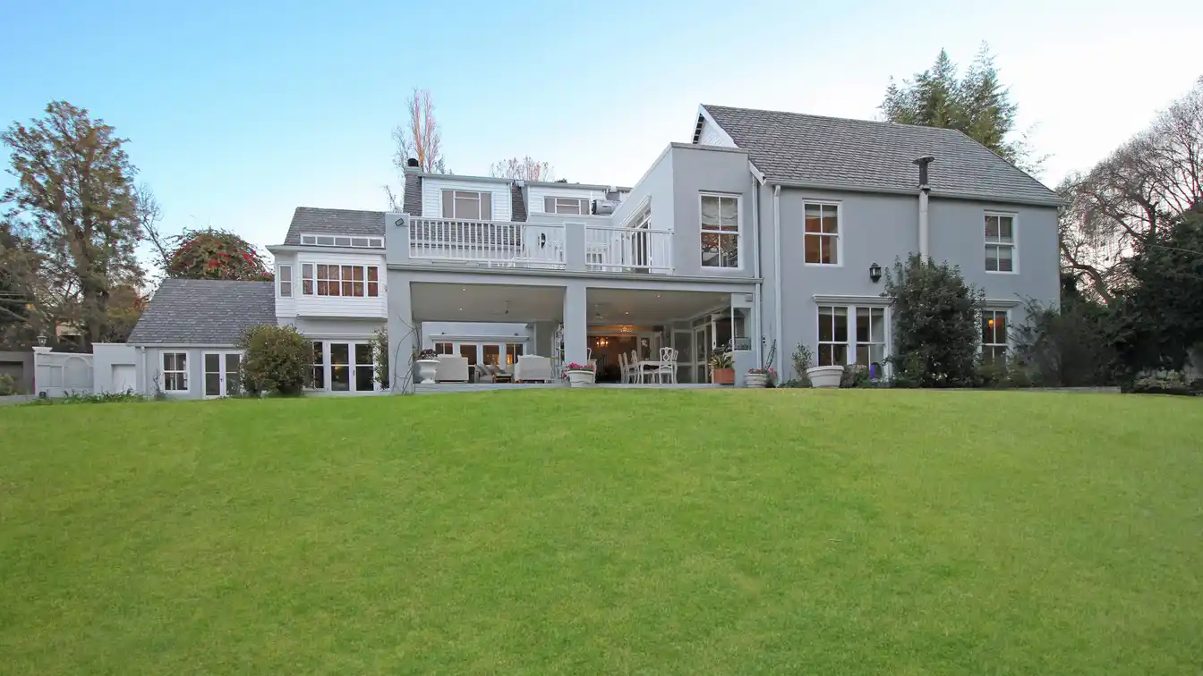 Five Bedroom House for Sale in Atholl