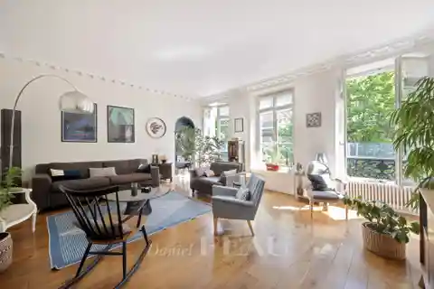 Peaceful Living in Historic Mid-19th Century Building