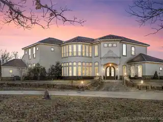 Extraordinary Ten-Acre Luxury Estate