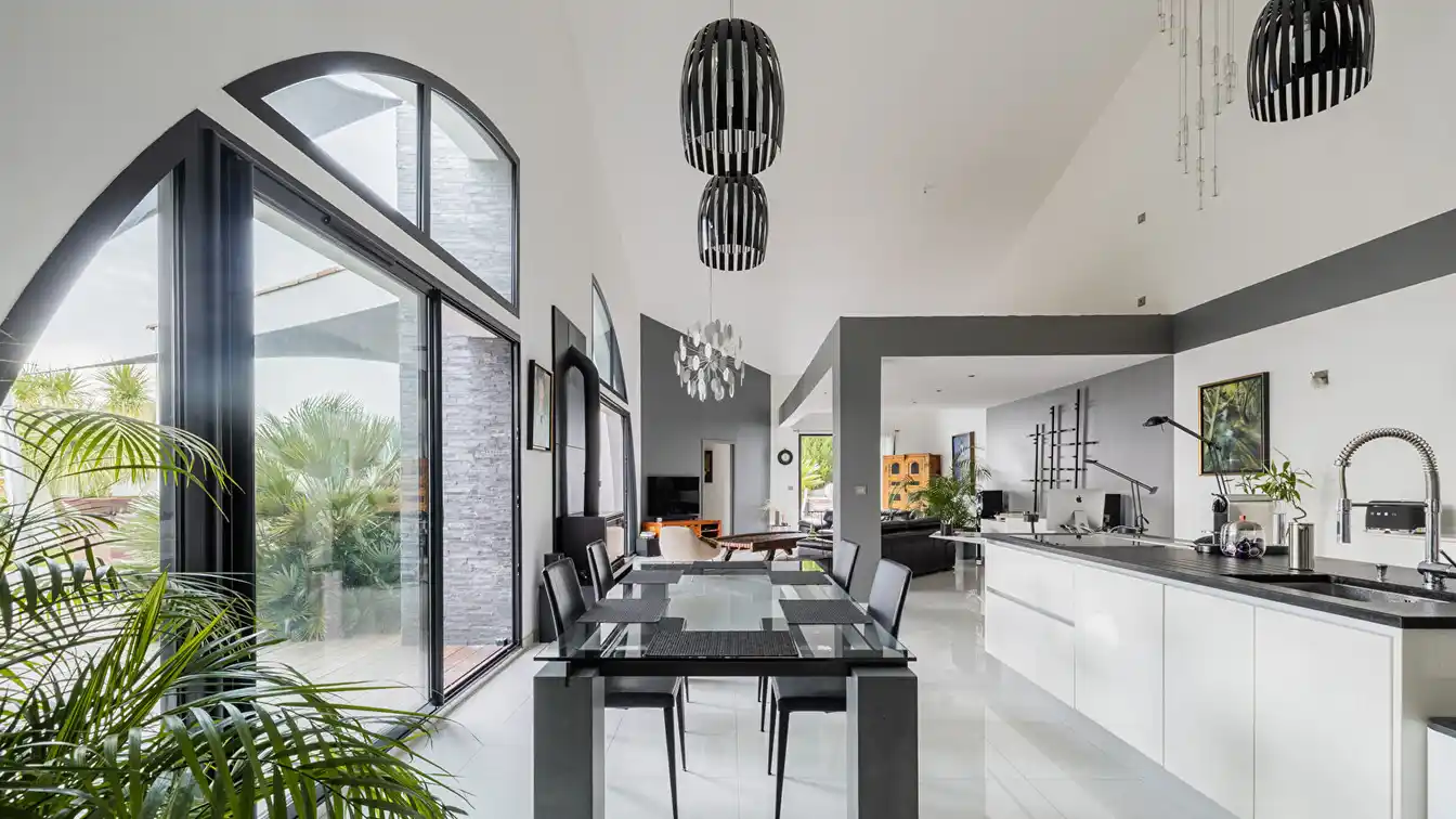 1930s-inspired Architect-designed Villa