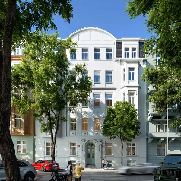 GRAND APARTMENT OVER THE WHOLE FLOOR OF AN ART NOUVEAU BUILDING IN PRAGUE - VINOHRADY