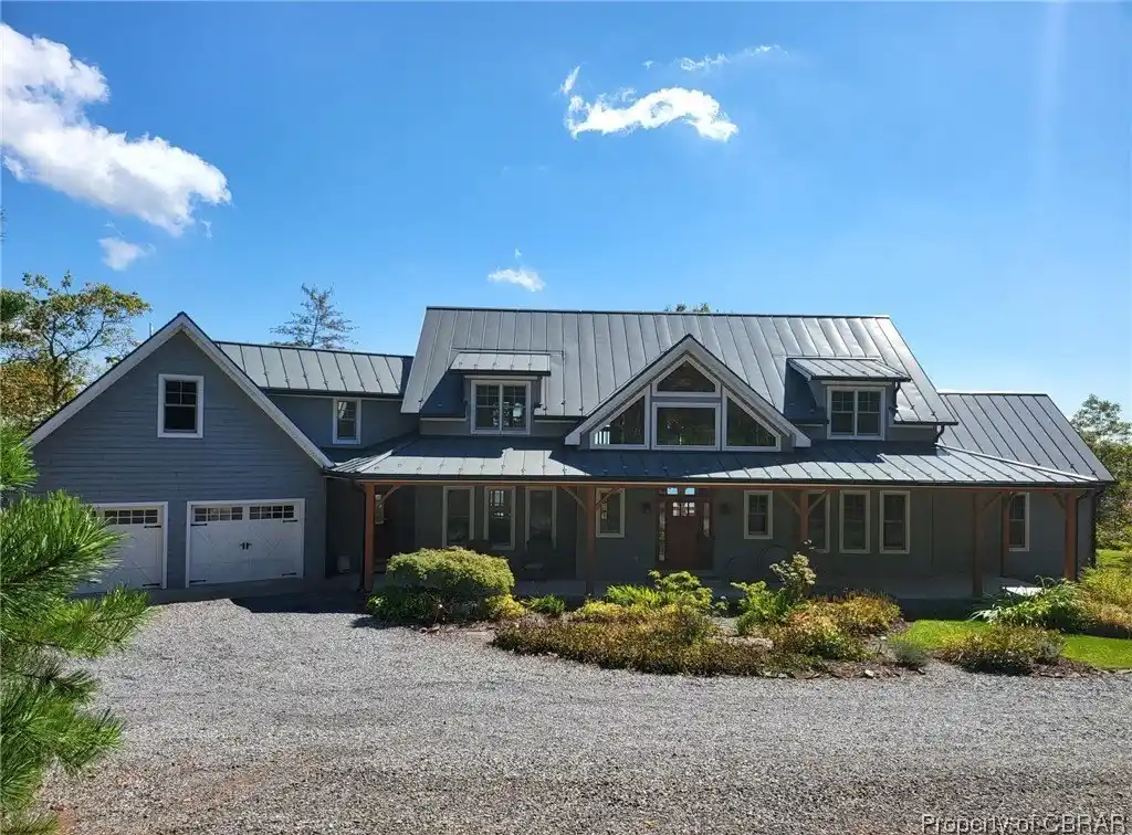 20-acre Mountain Retreat