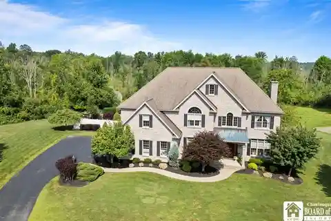 Custom Beauty on Nine-Plus Acres