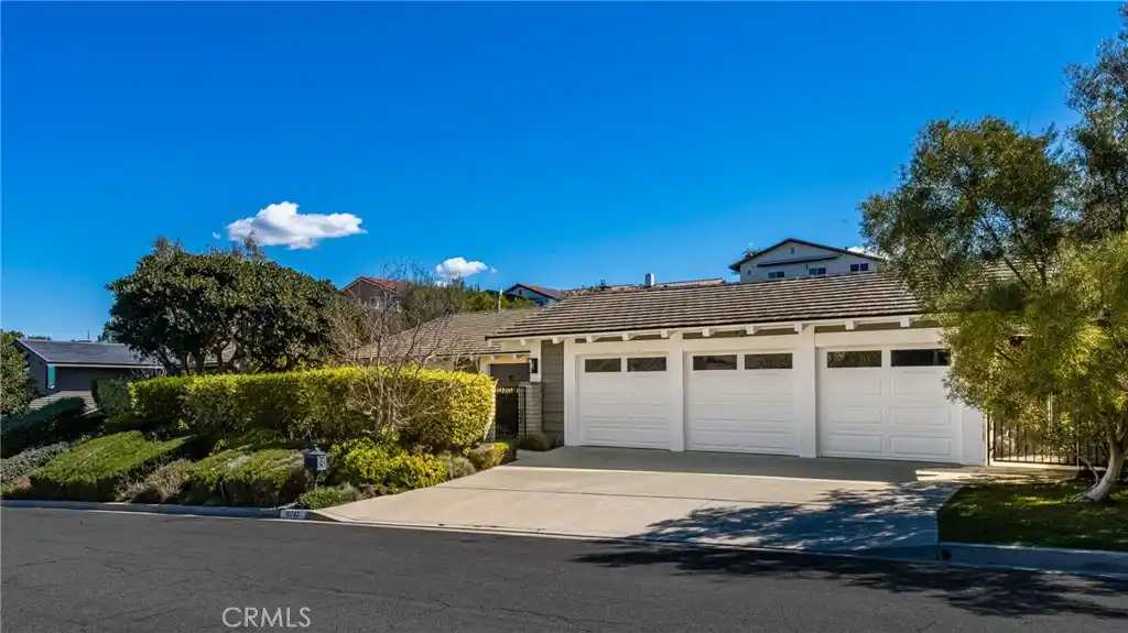 Fantastic Opportunity in Lemon Heights