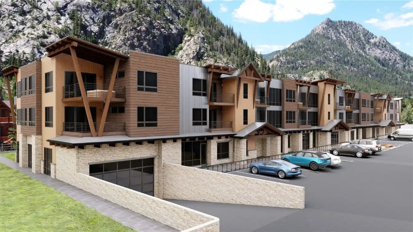 Designer Living in the High-mountain Enclave of Frisco