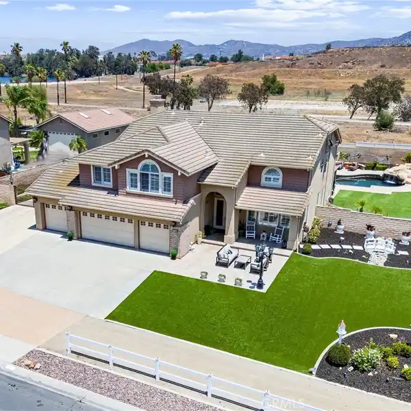 EXCEPTIONAL PROPERTY IN COVETED SYCAMORE RANCH