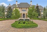 MAGNIFICENT COUNTRY ESTATE OF 25 ACRES