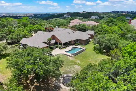 Exquisite Home with Attached Guest House