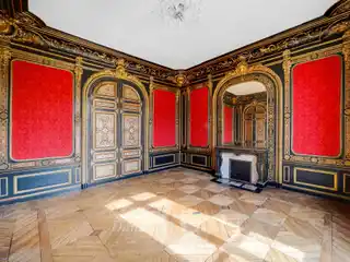 Classic Elegance in 1850s Versailles Mansion