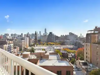 High-Floor Apartment with Sweeping Views