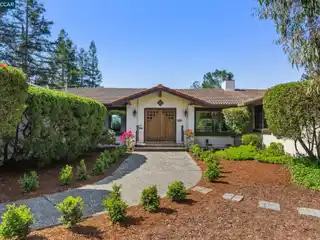 Sophisticated Single-Story View Home
