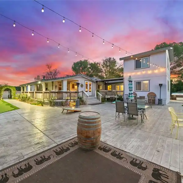 HILLTOP HAVEN IN WINE COUNTRY