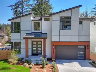 Magnificent Brand New Modern Home