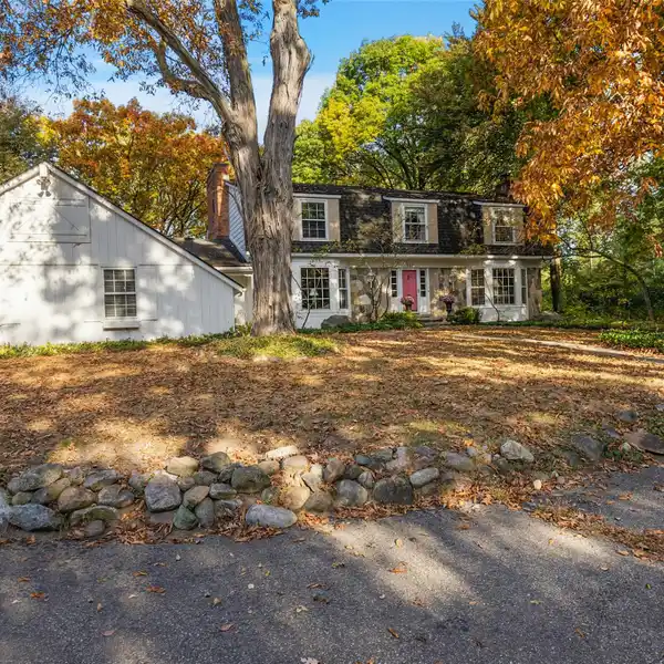 CLASSIC ESTATE WITH IMPORTED ENGLISH CHARM