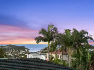 Dual-Level Residence Ideal for Multi-Generational Living