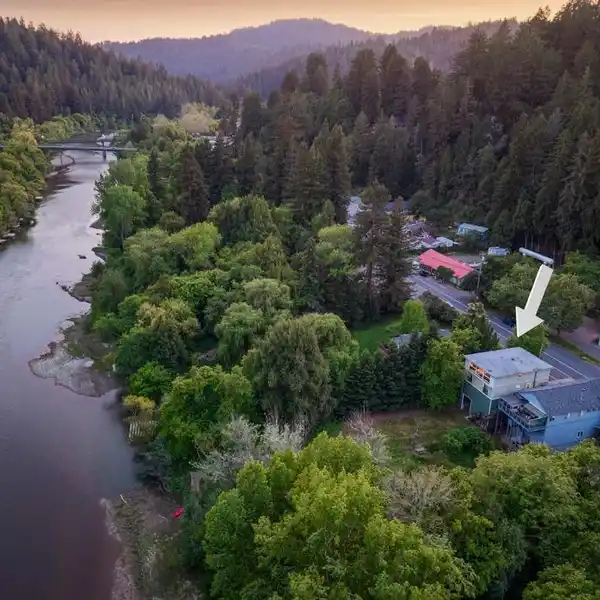 RENDEZVOUS ON THE RIVER