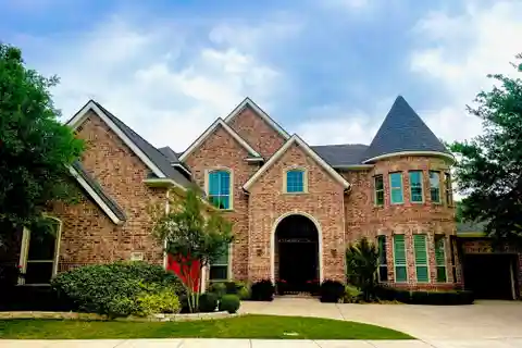 Creekside Living in the Heart of West Plano