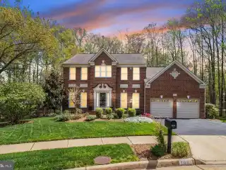 Turnkey Home in Sought-after Barrington