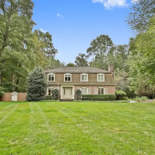 REMARKABLE PRIVATE RETREAT