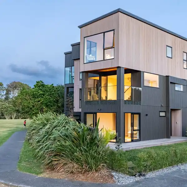 PARKSIDE SERENITY MEETS SEASIDE CHARM